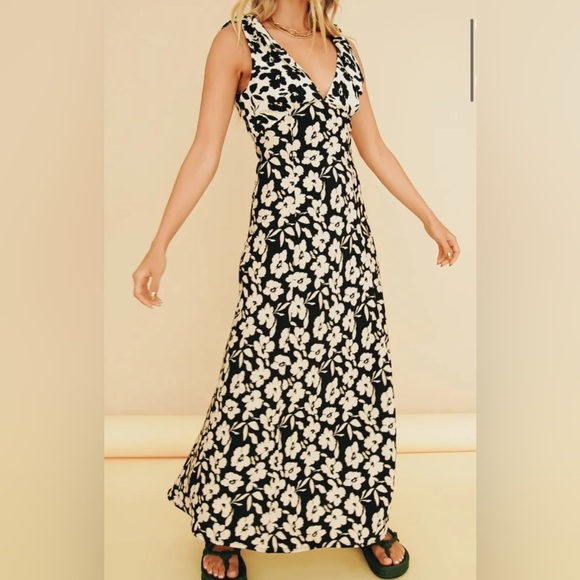 Vrg Grl Chic Black and White Floral Maxi Dress V Neck Tie Strap Size 16 - Picture 6 of 7